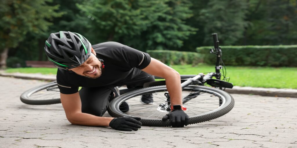 Cycling Vision Problem and Neck Pain Increase Accident Risks