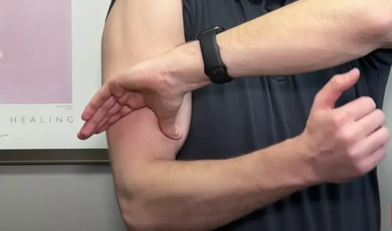 Why Do My Arms Feel Heavy 8 Reasons 8 Treatments