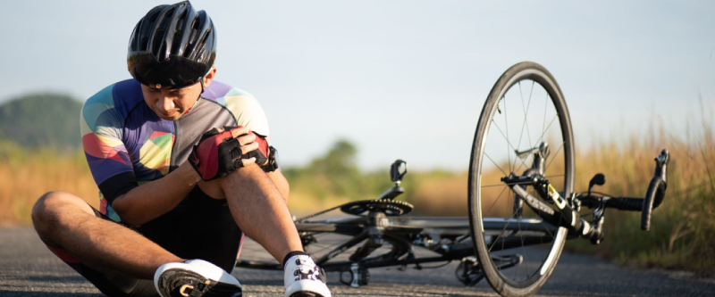 Top 10 essential tips to prevent injury while cycling