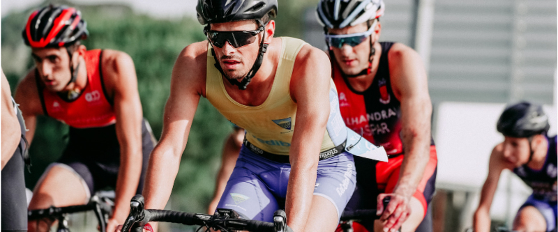 8 Complications and 9 Considerations When Wearing Sunglasses for Cycling