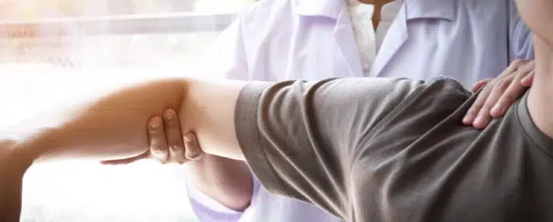 A cyclist demonstrating good, relaxed riding posture