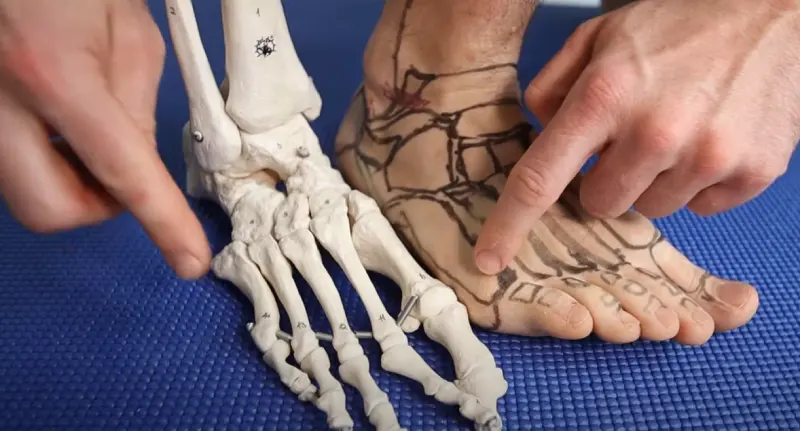 A cyclist with a stress fracture consulting their doctor