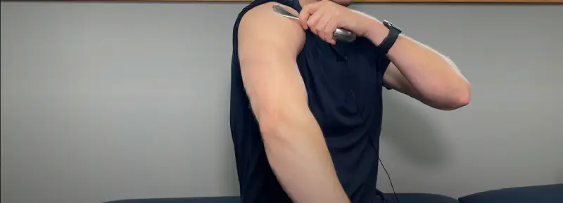 Cyclist with poor posture putting pressure on their arms