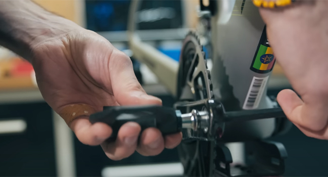 Getting a professional bike fit to prevent thigh pain