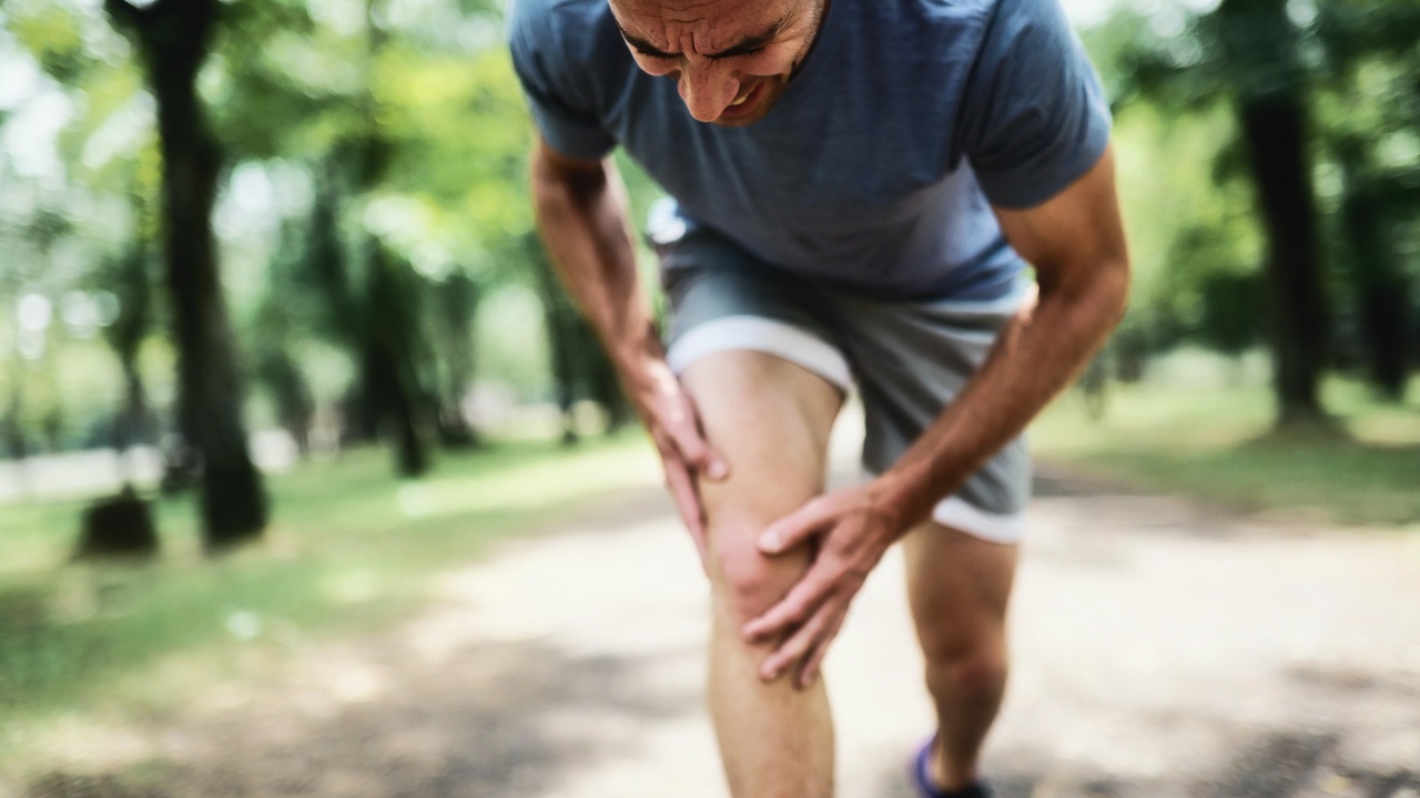 common causes of iliotibial band syndrome pain