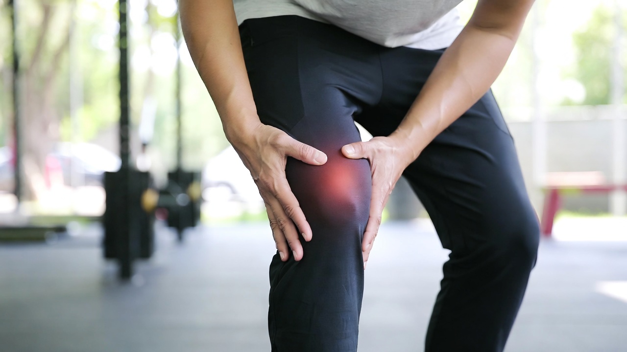 iliotibial band syndrome outer knee pain location