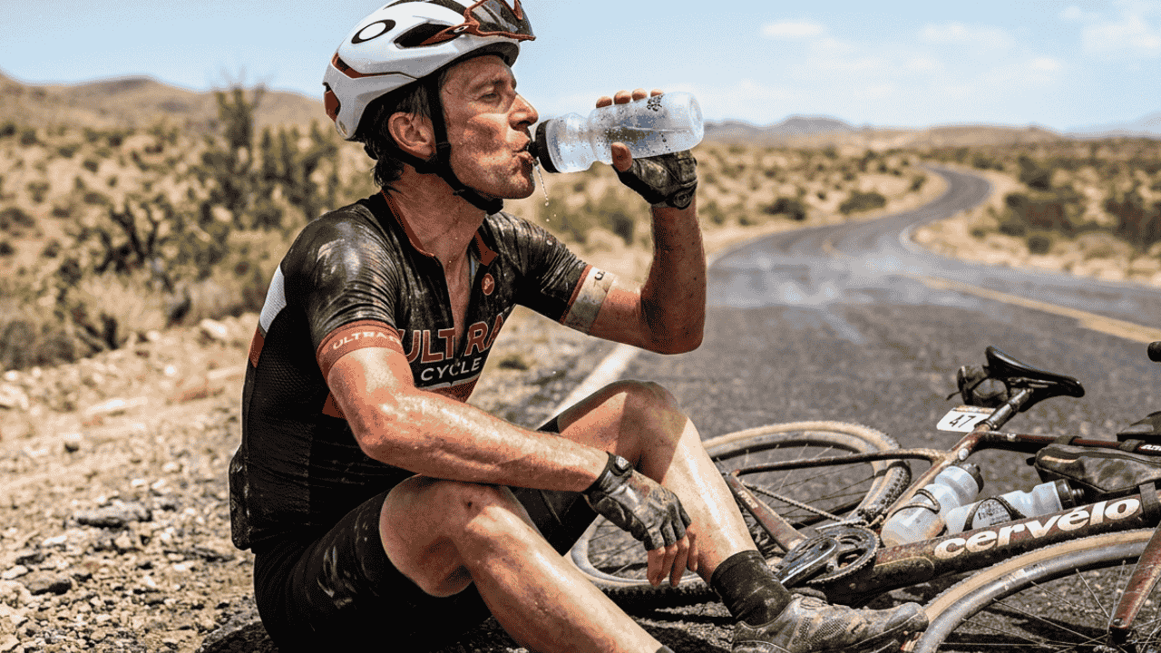 Hydration drinks for cyclists in hot weather